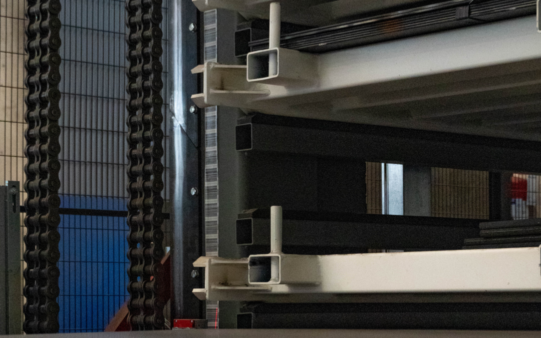 Magazzino verticale automatico per lamiere in Meccanica Rhodense